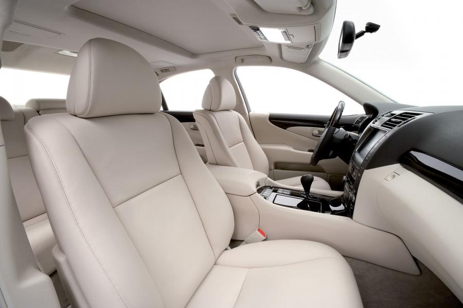  Lexus LS460 2006 года  (фото 91 из 200)